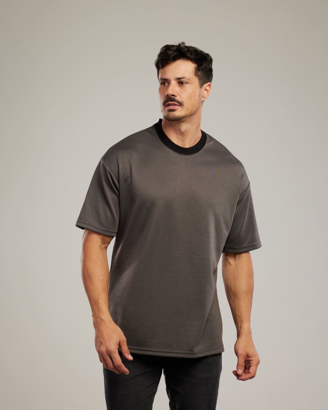 Camiseta Oversized Duo — Lunfe Studio — foto 5