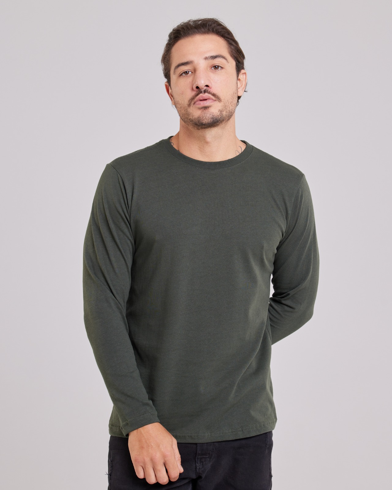 Blusa Manga Longa Básica — Lunfe Studio — foto 8