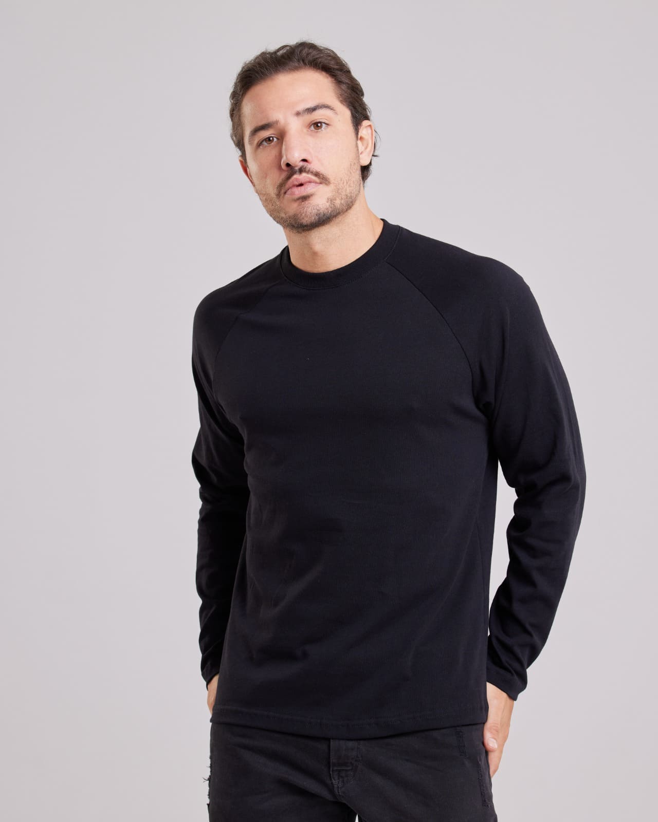 Blusa Raglan Manga Longa — Lunfe Studio — foto 5