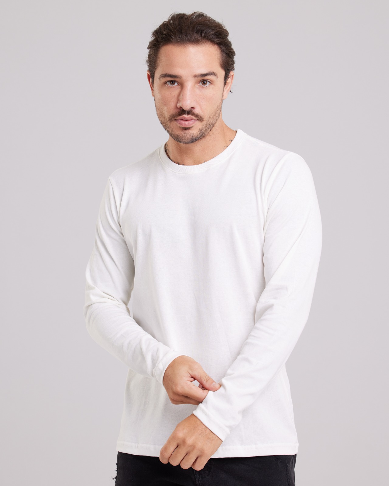 Blusa Manga Longa Básica — Lunfe Studio — foto 6