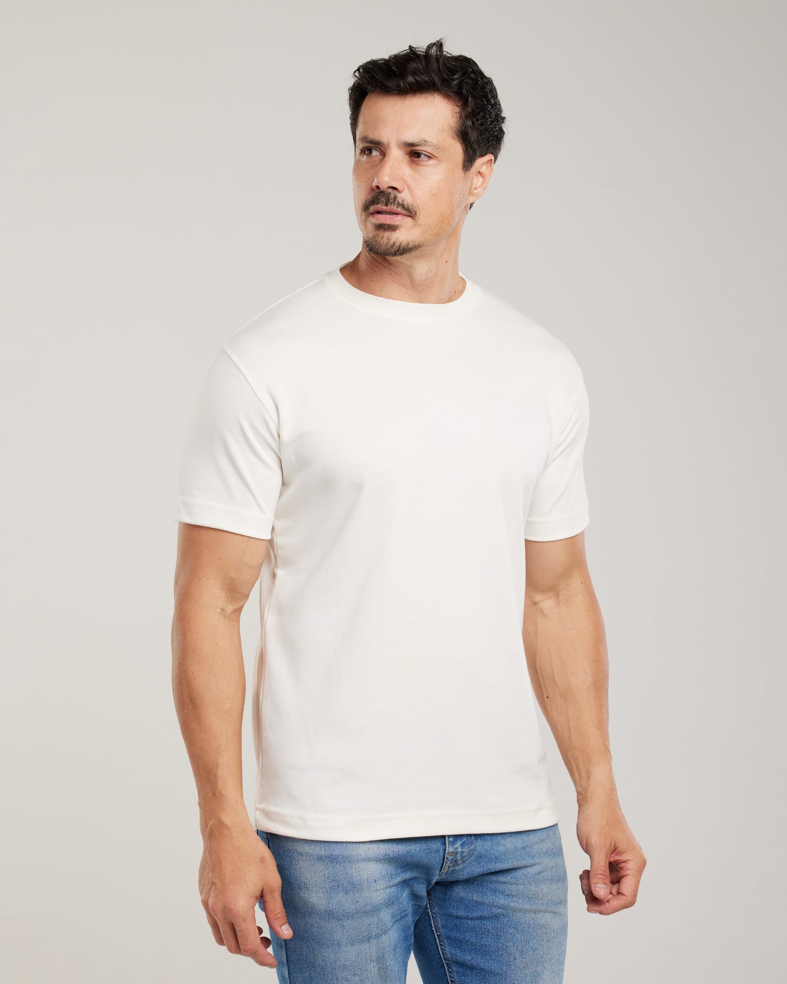 Camiseta Algodão Egípcio Regular Fit Off White — Lunfe Studio — foto 4