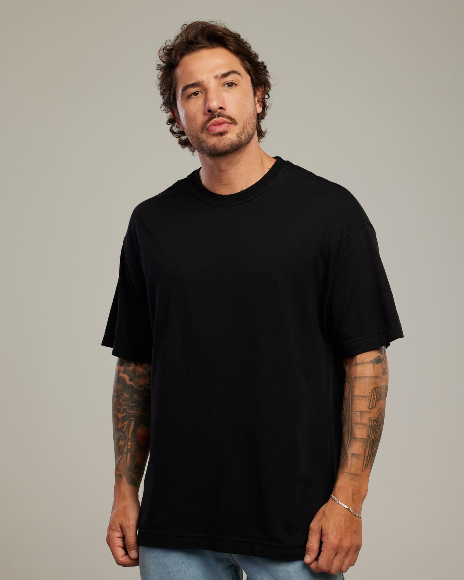 Camiseta Oversized Drop Shoulder — Lunfe Studio — foto 3