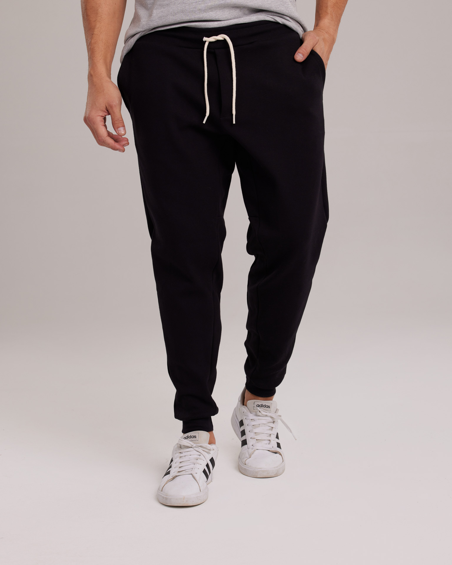 Calça Moletom Básica Flanelada — Lunfe Studio — foto 4