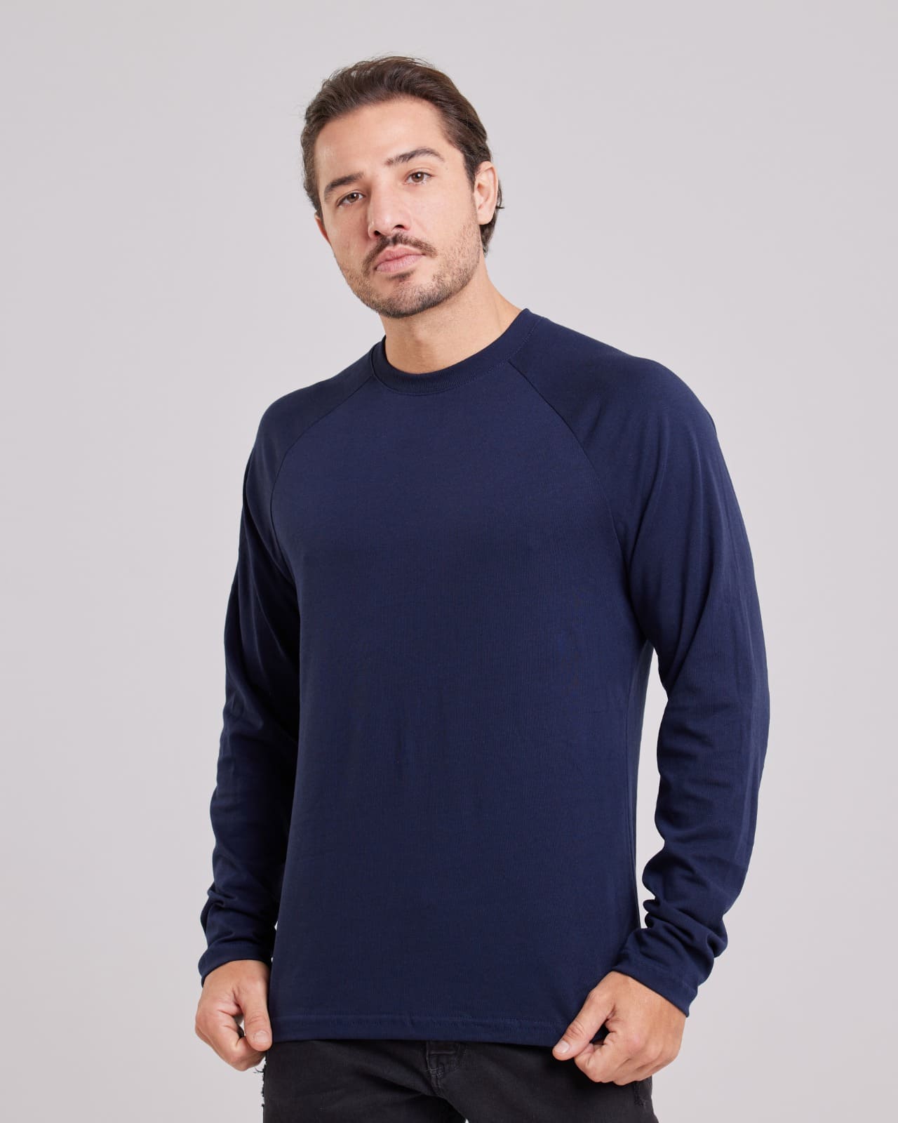 Blusa Raglan Manga Longa — Lunfe Studio — foto 7