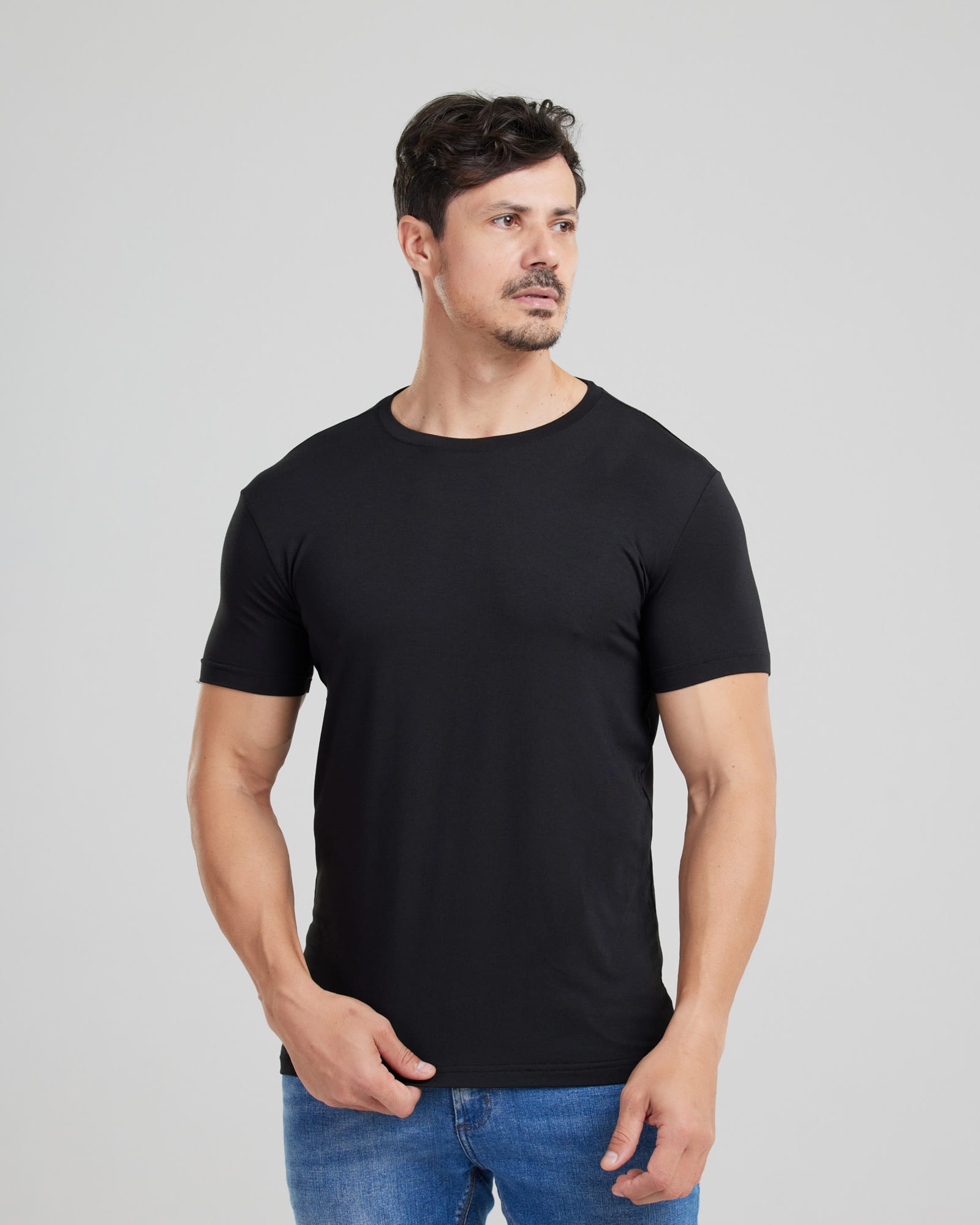 Camiseta Modal Tech Slim Fit Preto — Lunfe Studio — foto 4