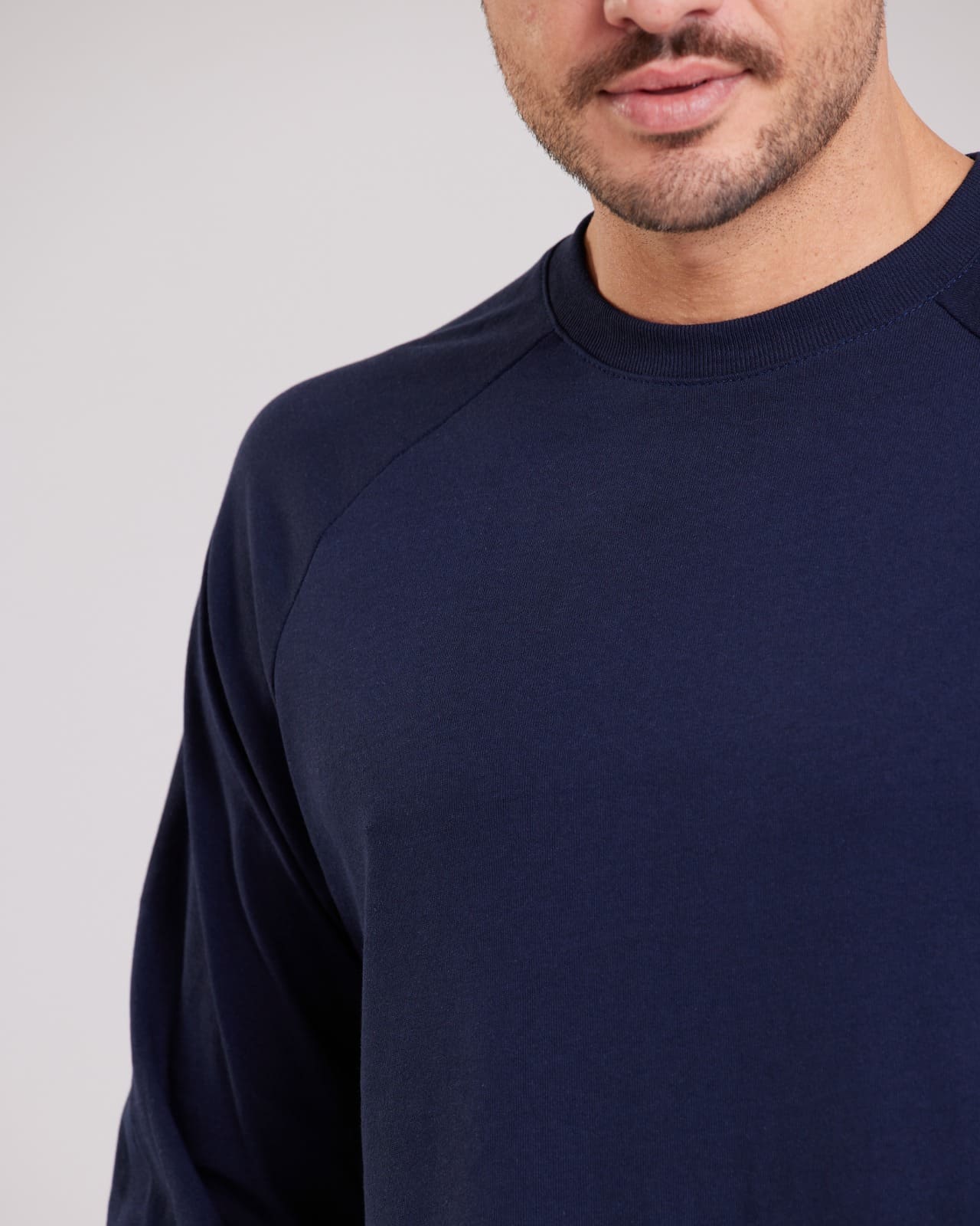 Blusa Raglan Manga Longa — Lunfe Studio — foto 8