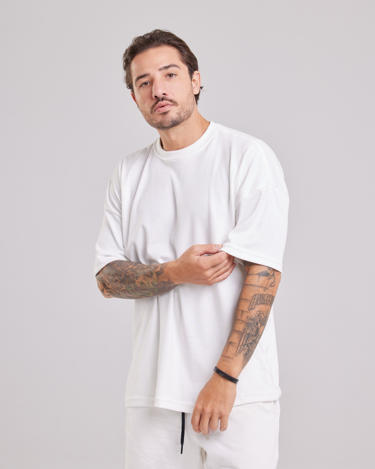 Camiseta Oversized Suedine Peruano Cinza — Lunfe Studio — foto 5