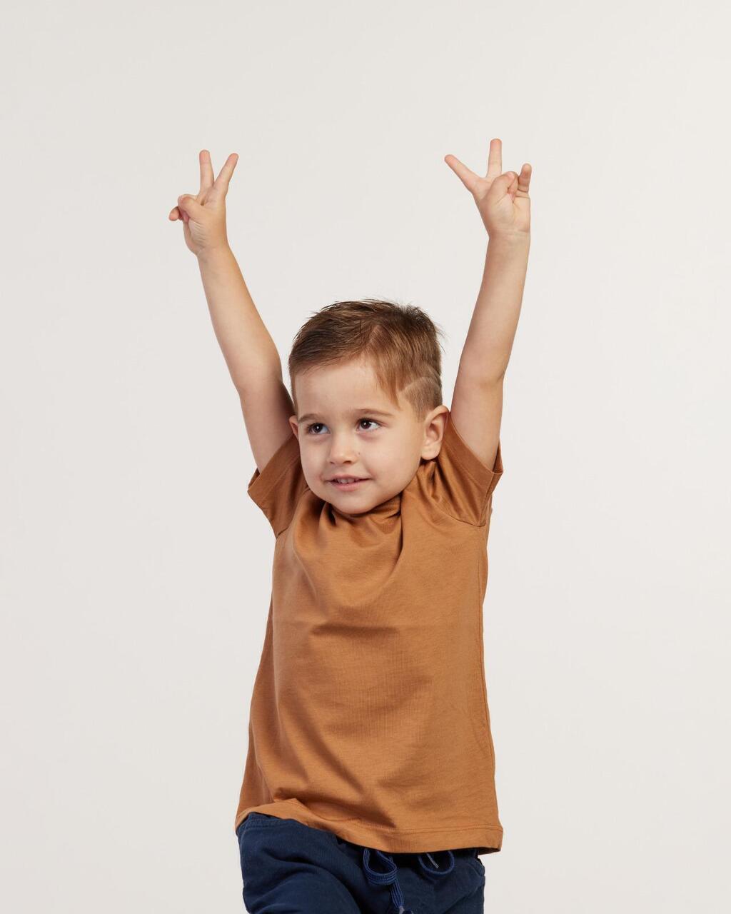 Camiseta Básica Kids — Lunfe Studio — foto 8